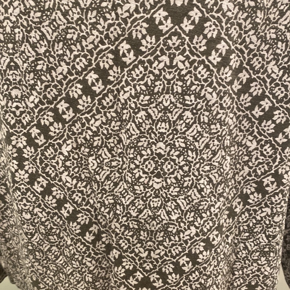 Lucky Brand Army Green and Ivory Boho Paisley Print Tunic with 3/4 Sleeves - Picture 3 of 7